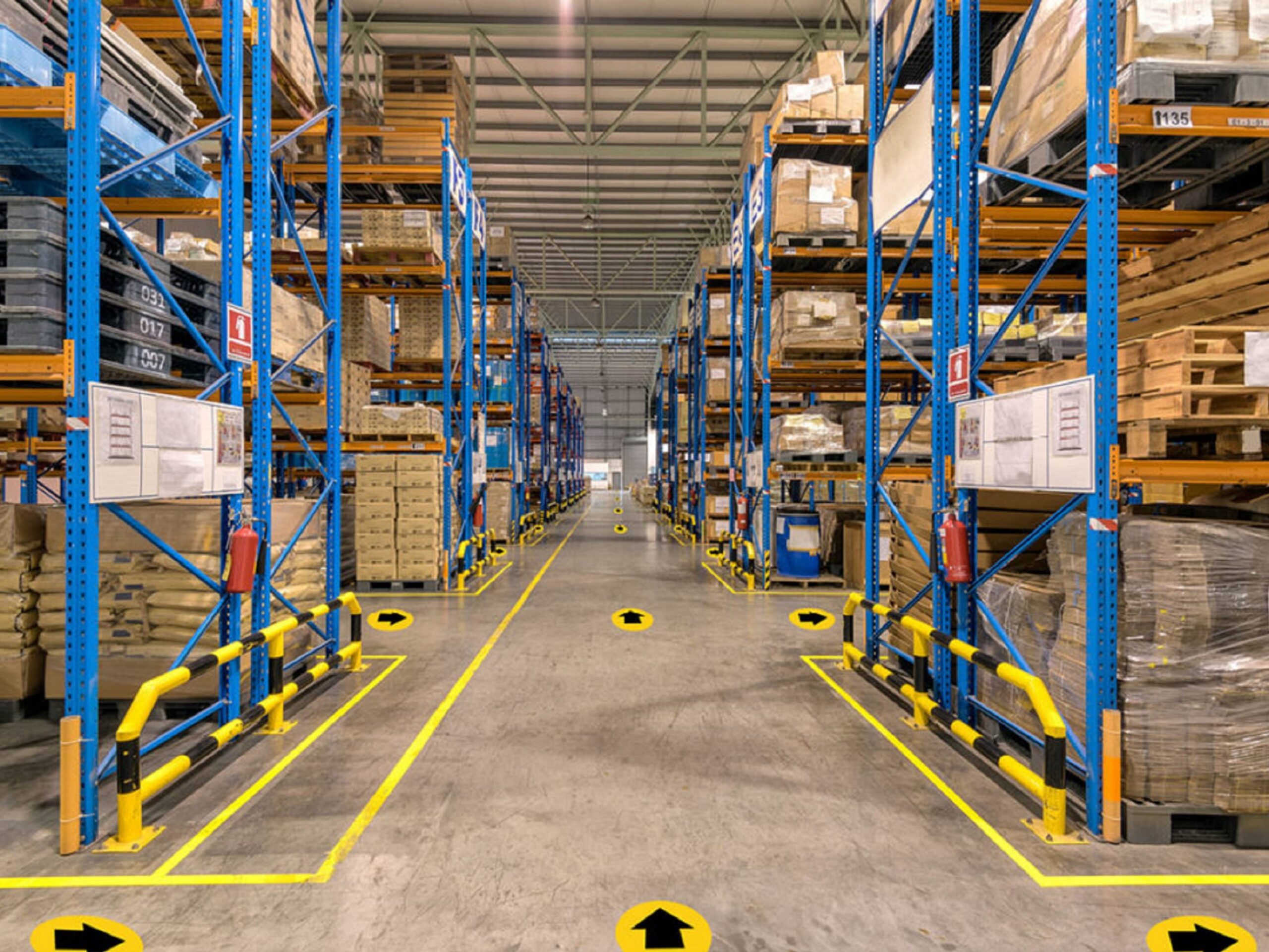 aj uk warehouse signs 2800x2100